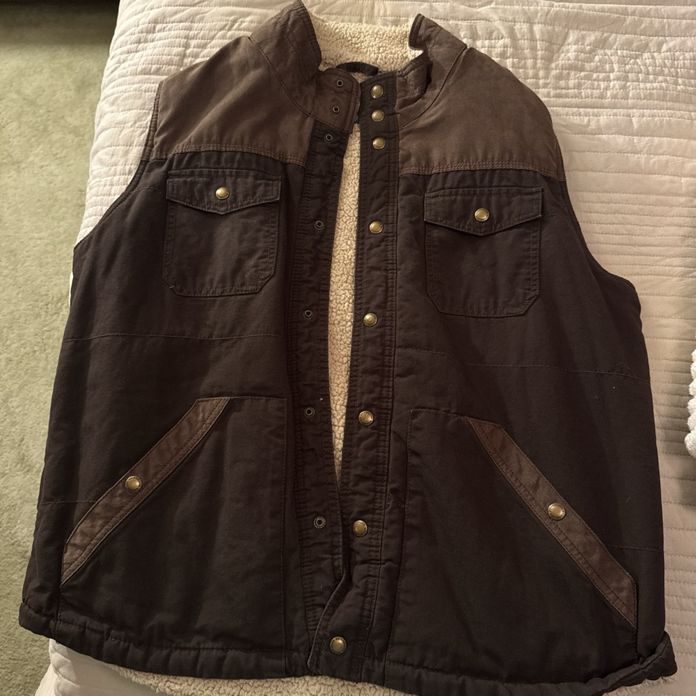 Outdoor Life Cream Sherpa Vest